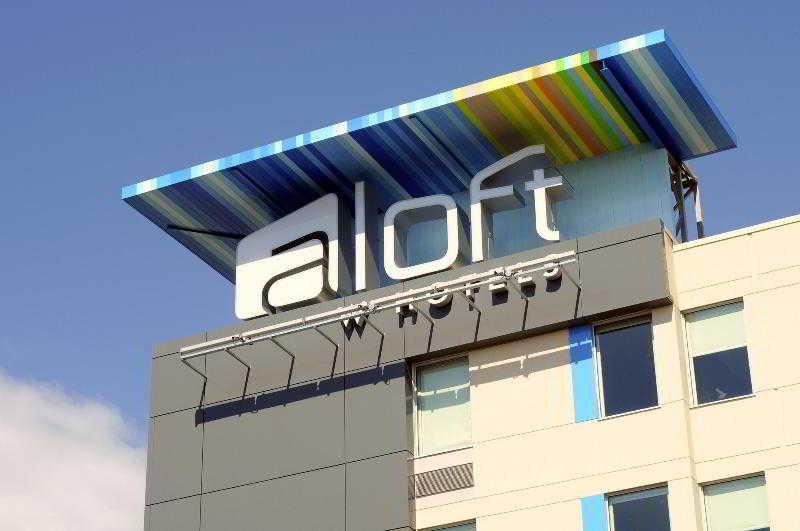 Aloft Montreal Airport Hotel Dorval Exterior foto