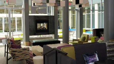 Aloft Montreal Airport Hotel Dorval Exterior foto